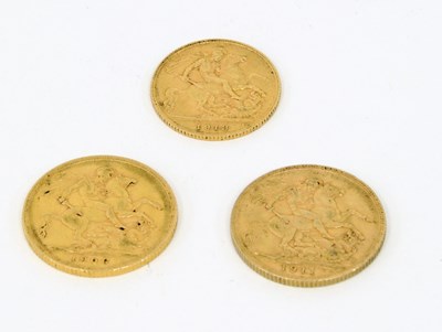 Lot 1184 - An Edward VII gold sovereign, 1906, a George V...