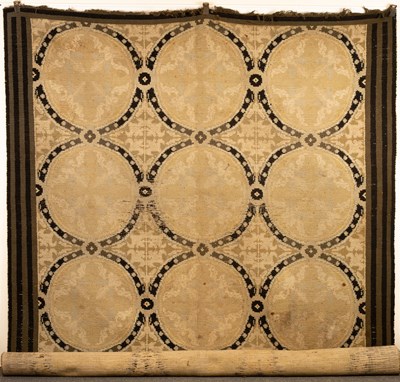 Lot 344 - A large Arts & Crafts design carpet