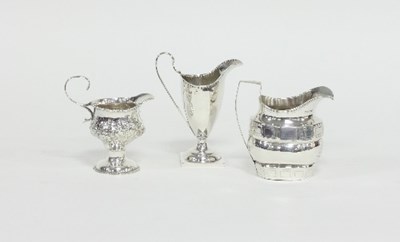 Lot 287 - A George III silver cream jug, marks...