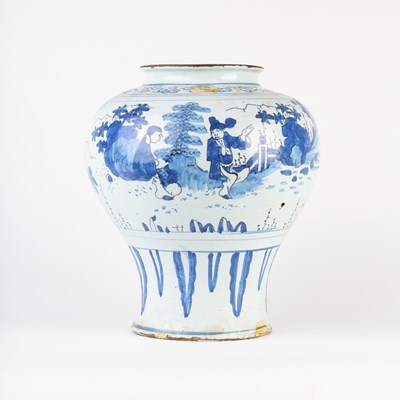 Lot 352 - A large blue and white 18th Century delftware...