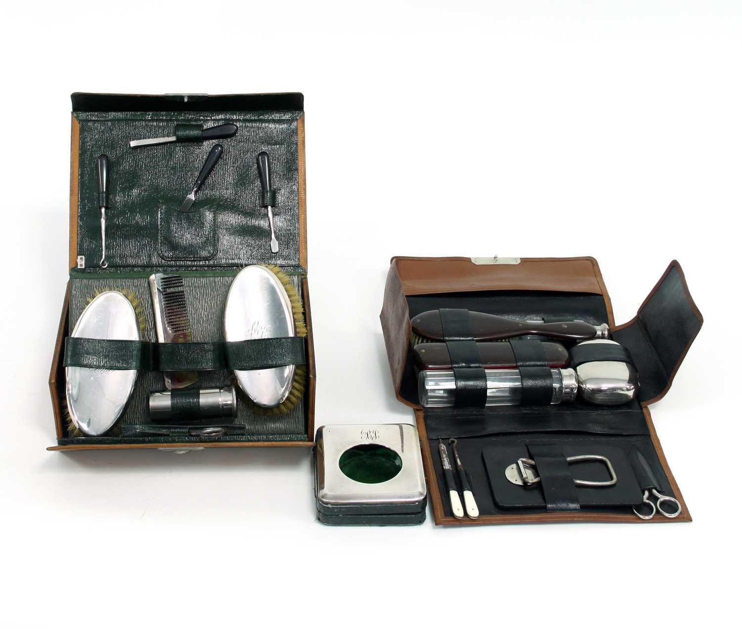 Lot 16 - A gentleman's silver mounted dressing set,...