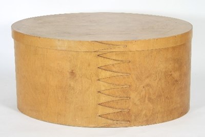 Lot 478 - A large wooden Shaker box/ottoman of...