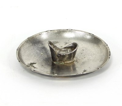 Lot 458 - A Chinese export silver ashtray, Zee Sung,...
