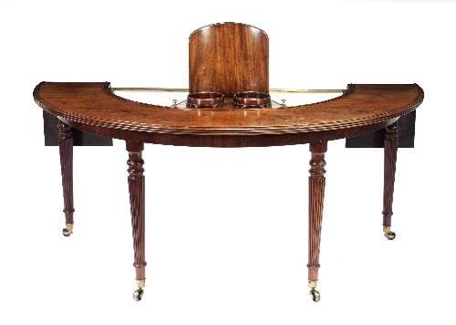 Lot 545 - A fine Regency mahogany horseshoe shaped hunt...