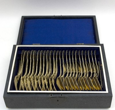 Lot 17 - A German table service of fiddle and thread...