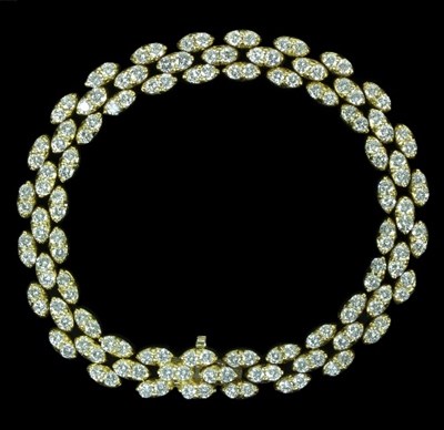 Lot 227 - A Mappin & Webb 18ct gold and diamond set...