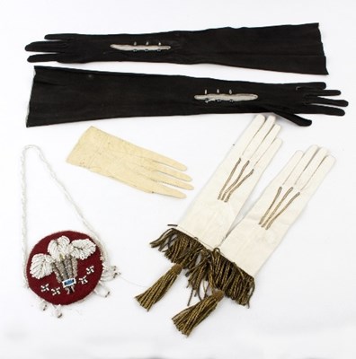 Lot 537 - A pair of black evening gloves, three kid...