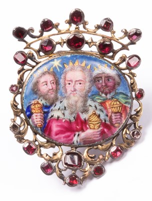 Lot 99 - A 19th Century Continental enamelled brooch