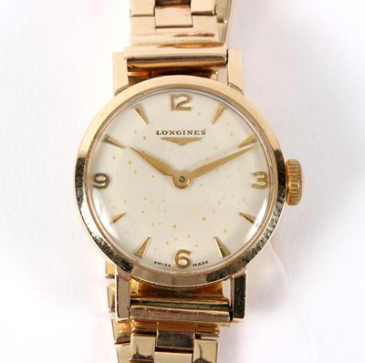 Lot 137 - A 9ct gold Longines ladies wristwatch with...
