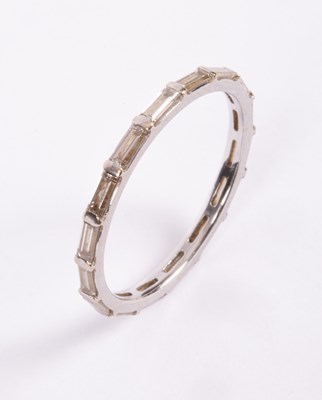 Lot 102 - A diamond eternity ring