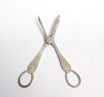 Lot 52 - A pair of silver grape scissors, London 1900,...
