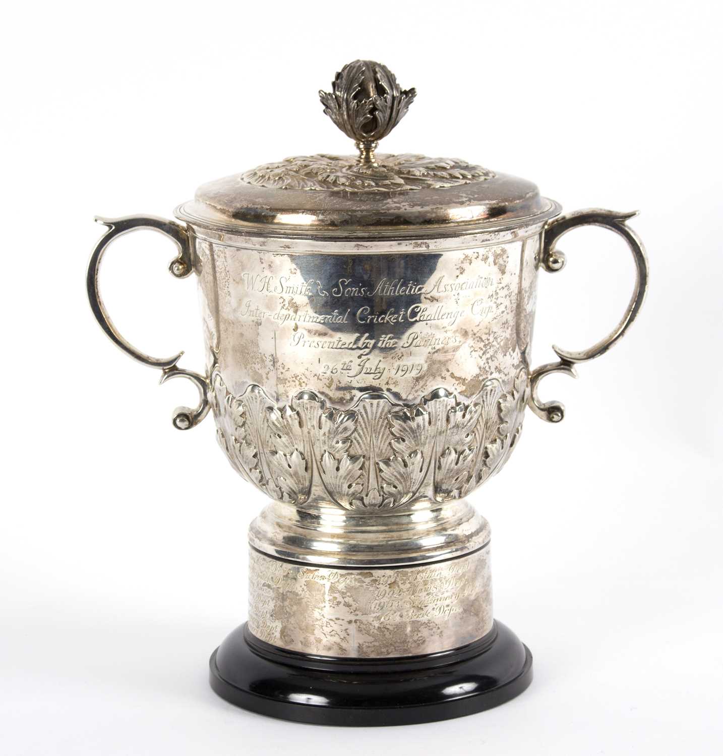 Lot 86 - A Charles II style silver cup and cover,...