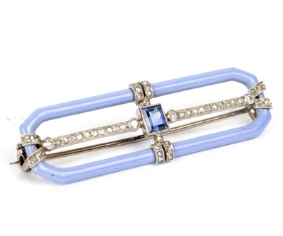 Lot 128 - An Art Deco sapphire, diamond and lavender...