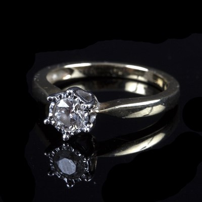 Lot 176 - A diamond ring, the six-claw set diamond...