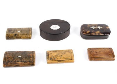 Lot 266 - A collection of six various horn,...