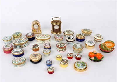 Lot 267 - A Halcyon Days miniature carriage clock,...