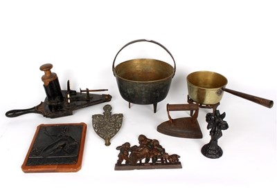 Lot 277 - A group of brass and metal wares including...