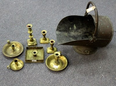 Lot 278 - A copper coal scuttle and sundry brass...