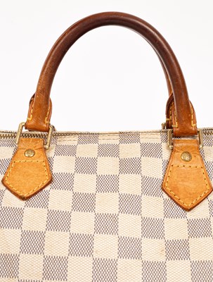 Lot 230 - A Louis Vuitton Paris 'Speedy' handbag