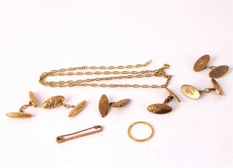 Lot 43 - A 22ct gold wedding band, approximately 1.8gm,...