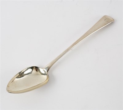 Lot 90 - A George III old English pattern silver gravy...