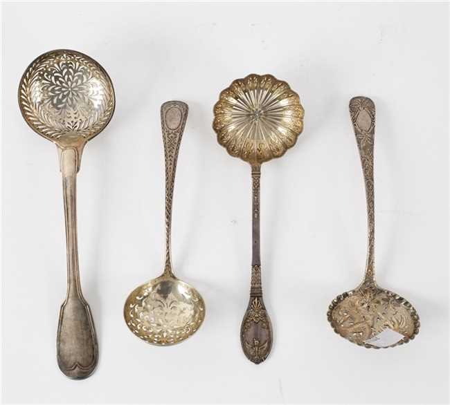 Lot 99 - A George III silver sugar sifter, George...