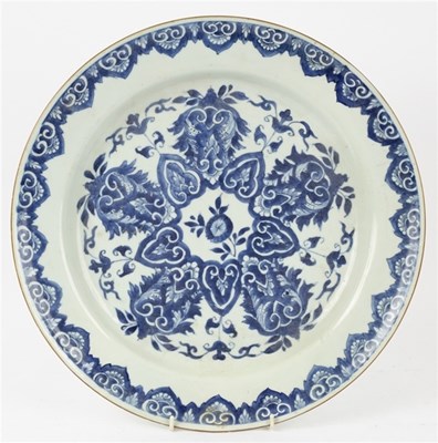 Lot 337 - An early 19th Century Chinese blue and white...