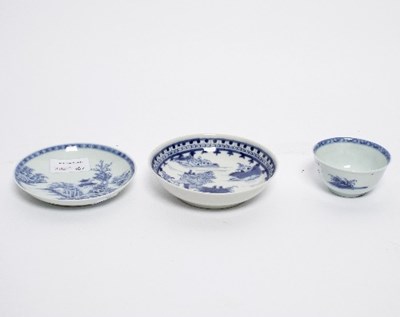 Lot 367 - A Chinese blue and white tea bowl and saucer,...