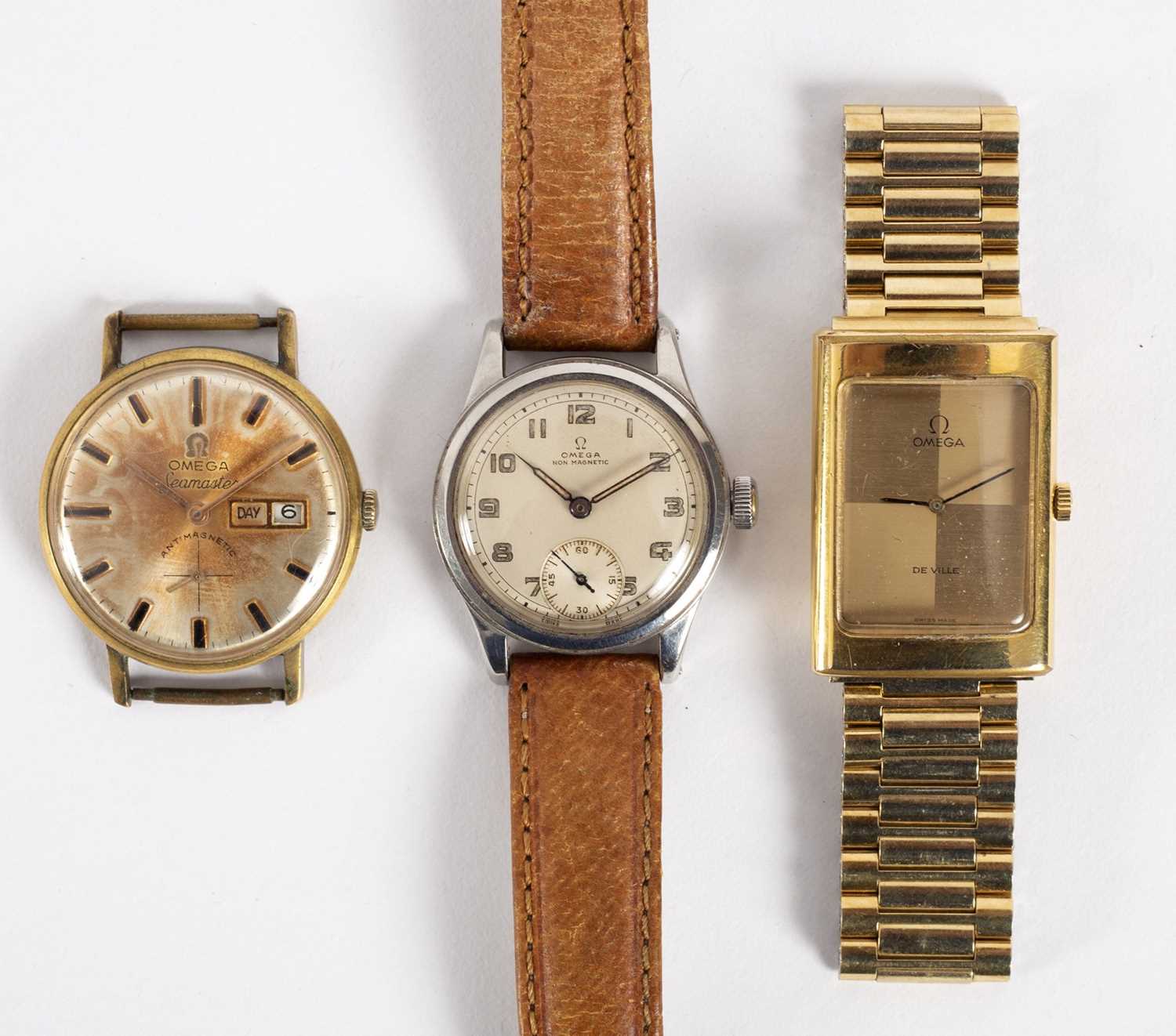 Lot 20 - A replica Omega Seamaster wristwatch with date...