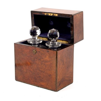 Lot 204 - A 19th Century figured walnut decanter box,...