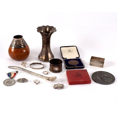Lot 78 - A silver vase, Sheffield 1905, of flared form,...