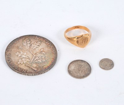 Lot 11 - An 18ct gold signet ring, initialled to the...