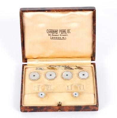 Lot 45 - A gentleman's part dress set in sapphire,...