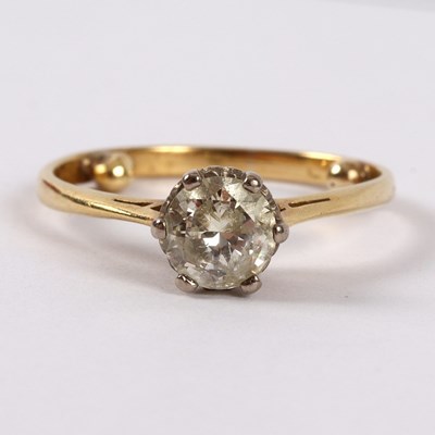 Lot 58 - A diamond solitaire ring, claw set to an...
