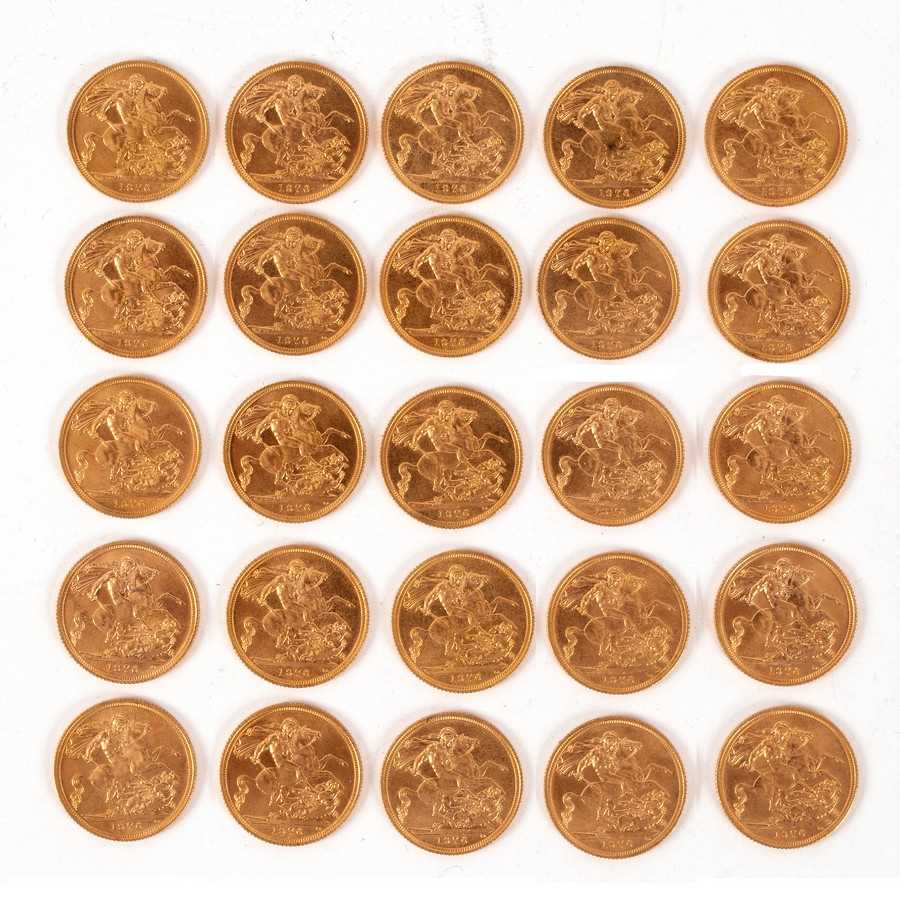 Lot 89 - Twenty-five Elizabeth II gold sovereigns, 1976