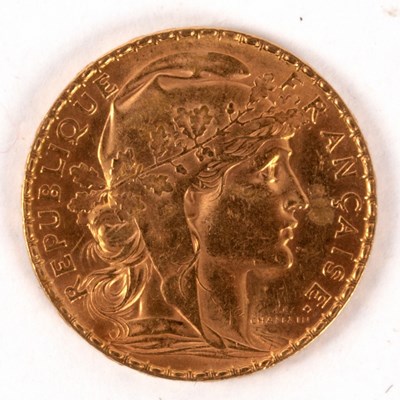 Lot 90 - A French 20 Franc gold coin, 1910