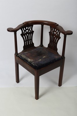 Lot 430 - A Georgian mahogany corner chair, with pierced...