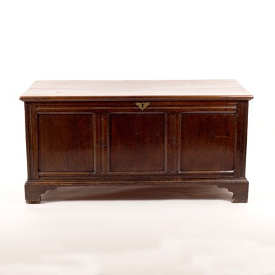 Lot 433 - An 18th Century coffer with planked top and...