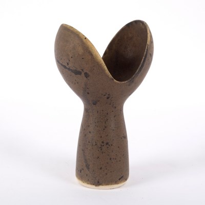 Lot 116 - Geoffrey Eastop (1921-2014), a stoneware...