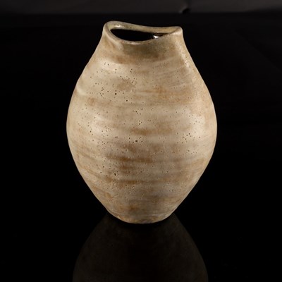 Lot 145 - Chris Carter (born 1945), a stoneware vessel,...