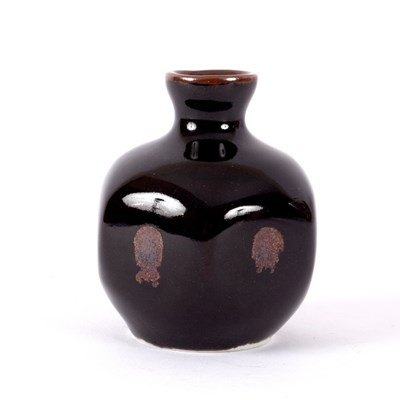 Lot 212 - David Leach (1911-2005), a small six-sided pot,...