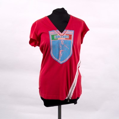 Lot 652 - A Dolce and Gabbana dark pink Italia football...