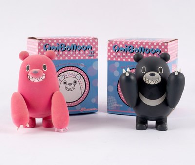 Lot 826 - Two Aniballoon figures, by Touma, boxed (2)