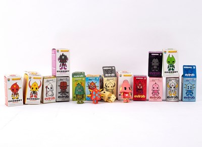 Lot 833 - A box containing assorted Kubrik Medicom Toy...