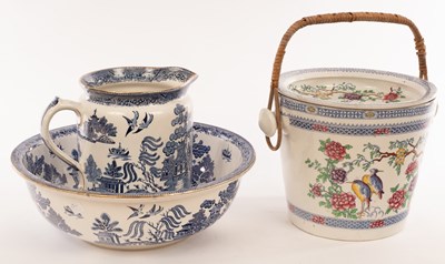 Lot 64 - A Maling blue and white willow pattern jug and...