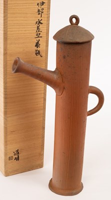 Lot 31 - Kaneshige Mishiaki (1943-1995), bizen ware jug,...