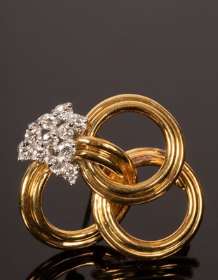 Lot 13 - A diamond brooch set in 18ct yellow gold,...