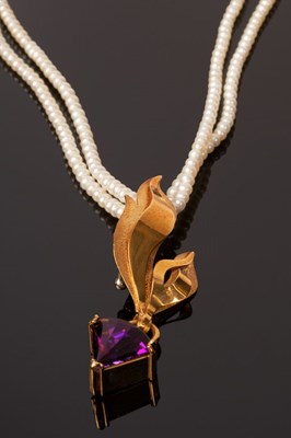 Lot 27 - An amethyst pendant, the 3.57ct amethyst of...