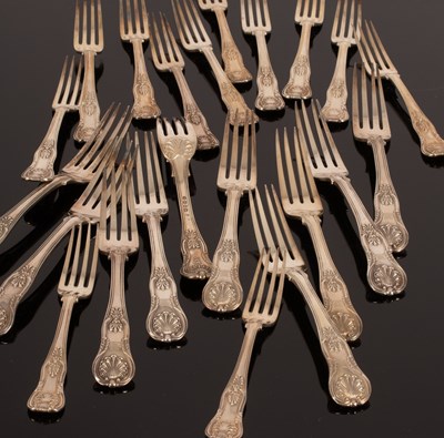 Lot 86 - A set of ten George IV King's pattern silver...