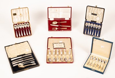 Lot 50 - Various cased silver flatware to include a...